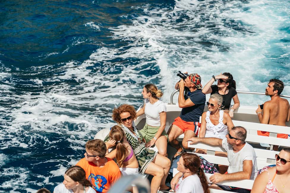 Immagine nº 9 di Sorrento: Gita in barca in Costiera e a Capri con degustazione di limoncello attività a Matermania, caricata dal fornitore