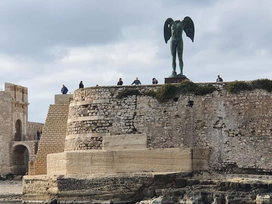 image n.8 of Syracuse: Ortigia Island and Sea Caves Boat Tour activity in Syracuse, uploaded by supplier