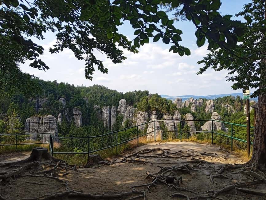 imagem n.5 de De Praga: Viagem de 1 dia ao Paraíso Boêmio com caminhada guiada atividade em Praga, carregada pelo fornecedor