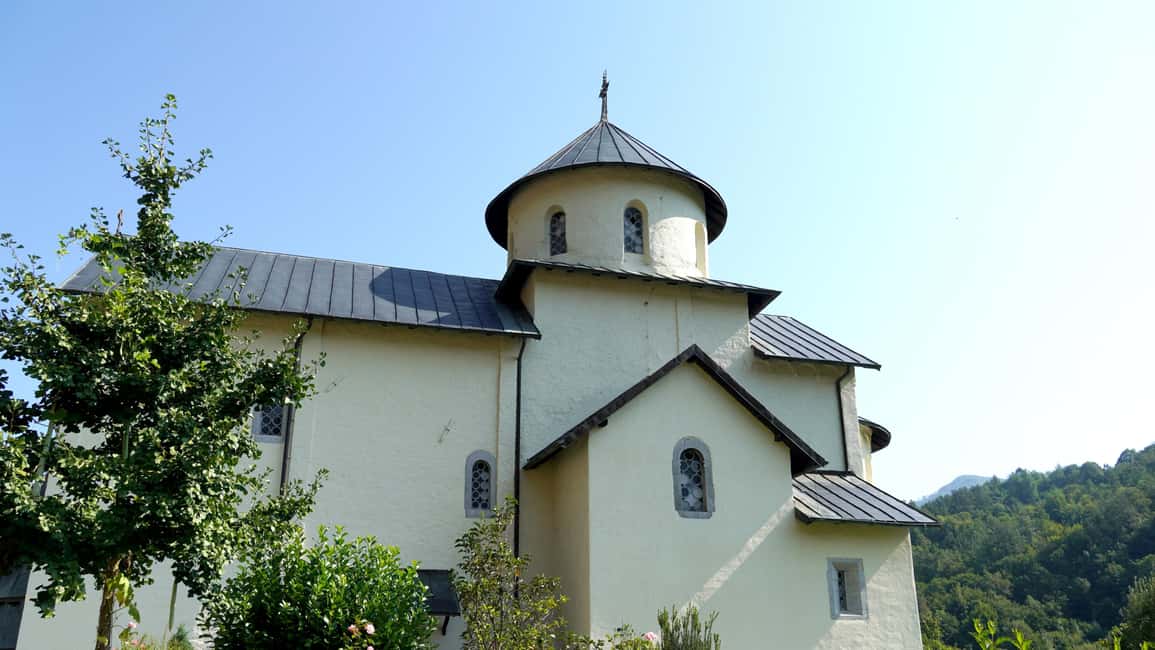 Bild Nr. 4 von Kotor: Tagestour und Bootsfahrt zum Skadar-See und Biograd Aktivität in Gusinje, hochgeladen vom Anbieter