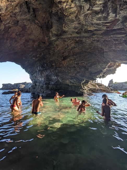 image n.3 of La Spezia: Sunset Kayak & Caves Tour w/ Swimming & Aperitif activity in Venice, uploaded by supplier