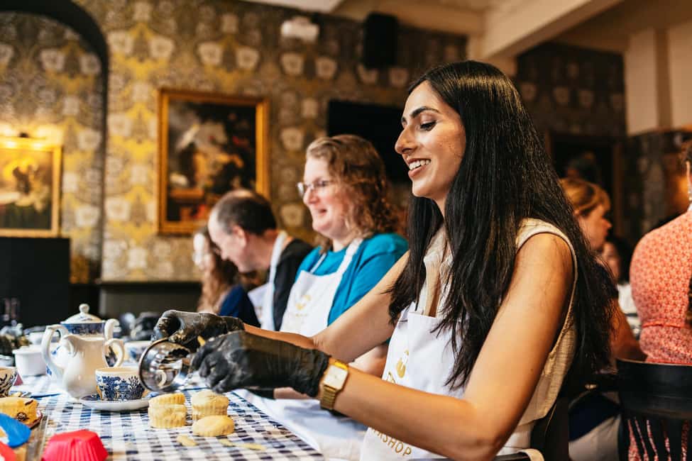 Bild Nr. 8 von London: Traditionelle englische Scone-Herstellung und Tee-Workshop Aktivität in London, hochgeladen vom Anbieter
