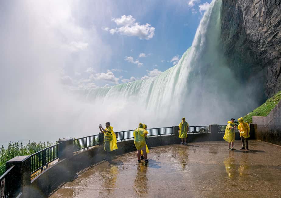 Obraz nr 32 z atrakcji Wodospad Niagara: rejs wycieczkowy i wycieczka „Journey Behind the Falls” w Wodospad Niagara w Kanadzie, przesłany przez organizatora