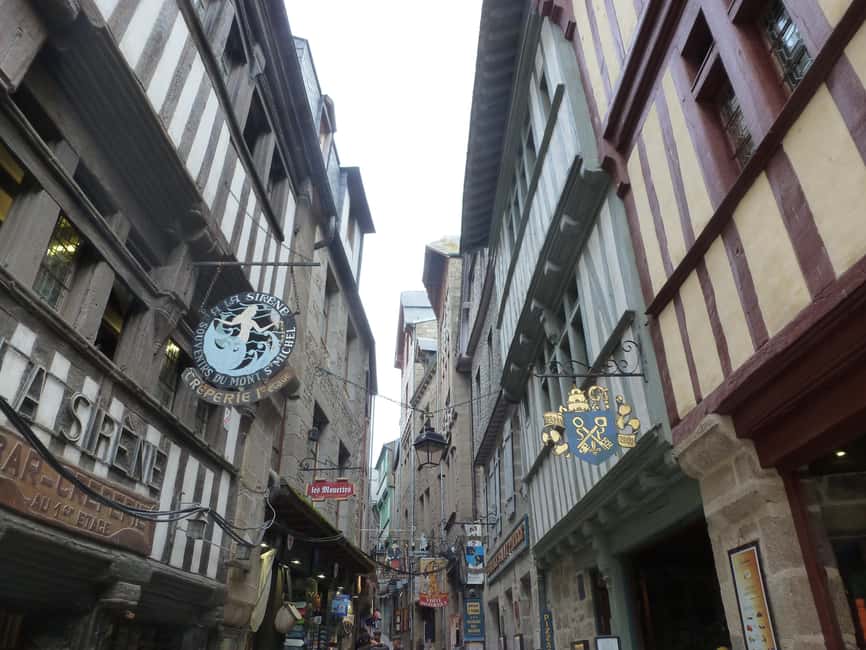 image n.6 of Mont-Saint-Michel: Private Guided Tour with Abbey Entrance activity in Normandy, uploaded by supplier