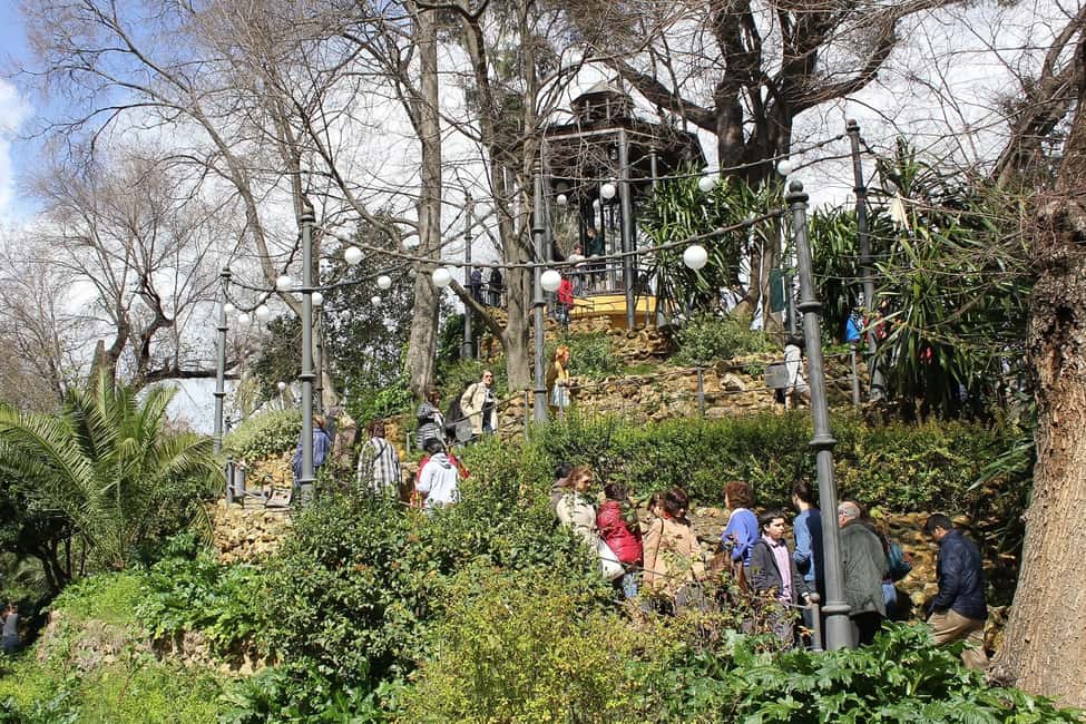 imagem n.1 de Segredos do Parque Maria Luisa e da Praça de Espanha atividade em Sevilha, carregada pelo fornecedor