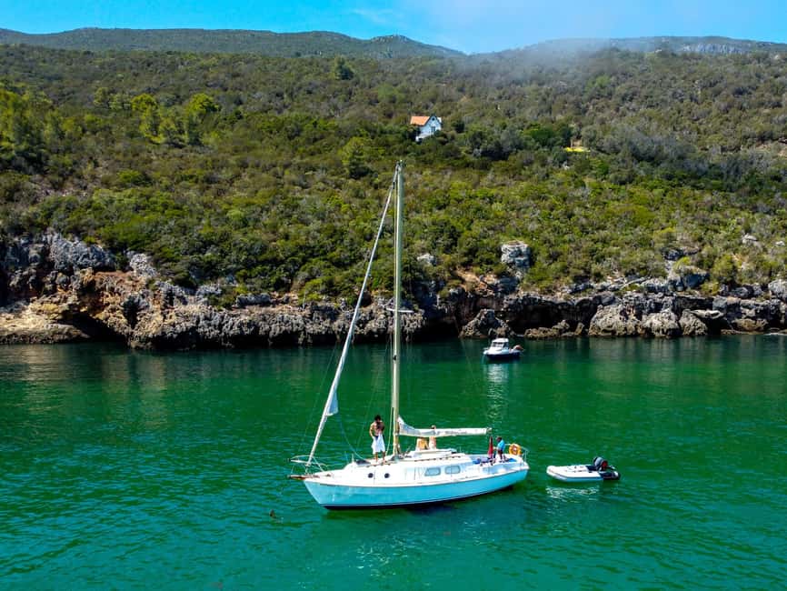 image n.6 of Serra da Arrábida : Sailing Tour activity in Setubal, uploaded by supplier