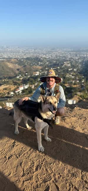 Image N°2 de LA : visite du panneau Hollywood avec des comédiens, des chiens et des photos épiques activité à Los Angeles, publiée par le prestataire