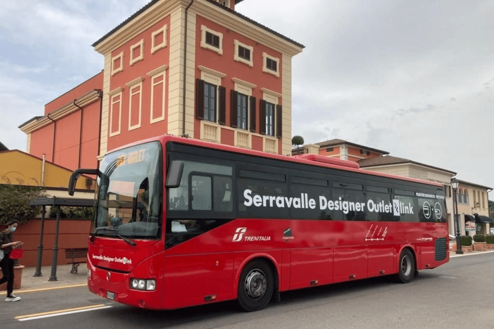 billede nr.2 af aktiviteten Genova: Tog og bus fra/til Serravalle Outlet i Alessandria, uploadet af udbyder