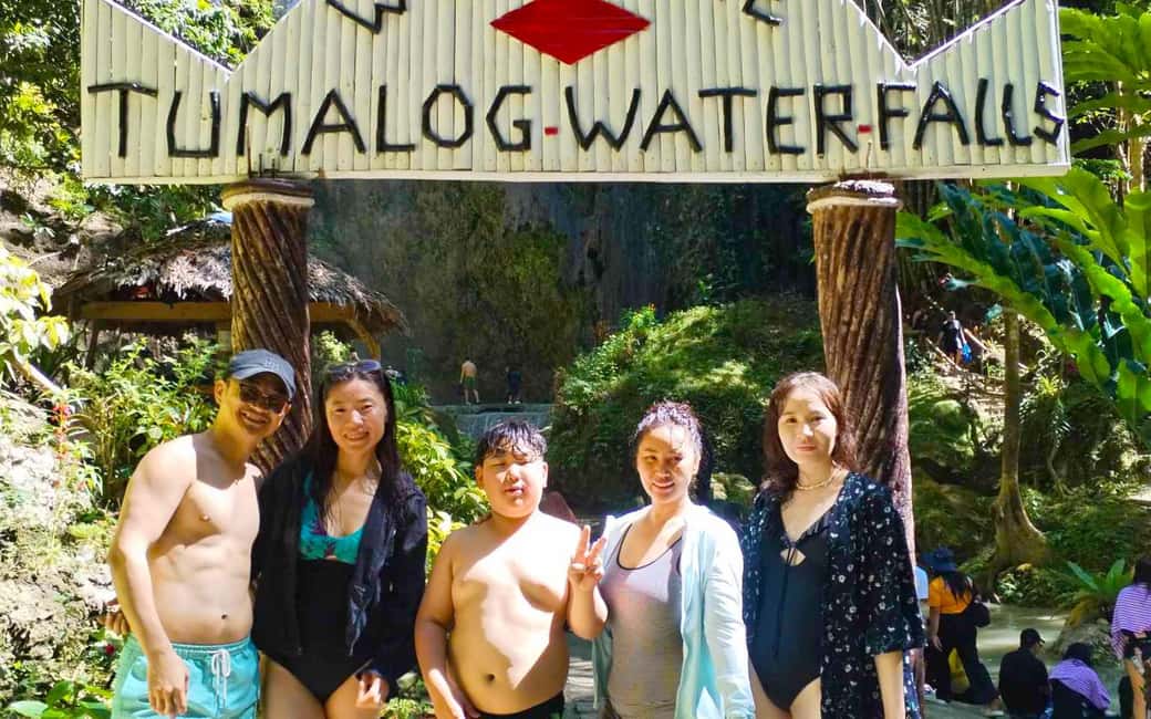 imagem n.11 de Cebu: Tubarão-baleia de Oslob, Cataratas de Tumalog e Sumilon Sandbar atividade em Oslob, carregada pelo fornecedor