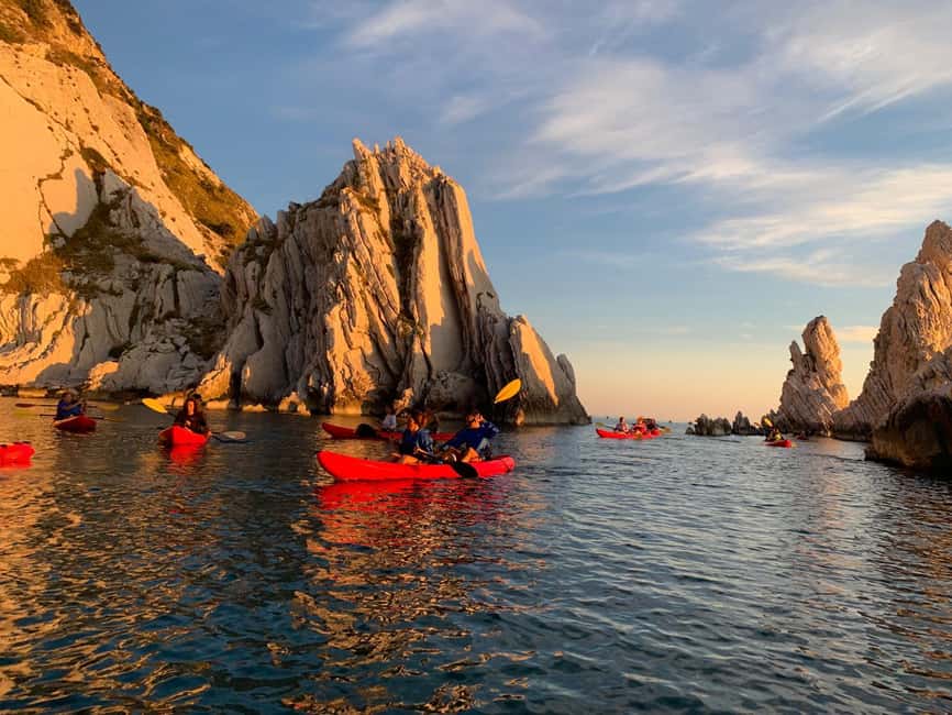 image n.3 of Portonovo: Sunrise Canoe Tour with Breakfast activity in Sirolo, uploaded by supplier