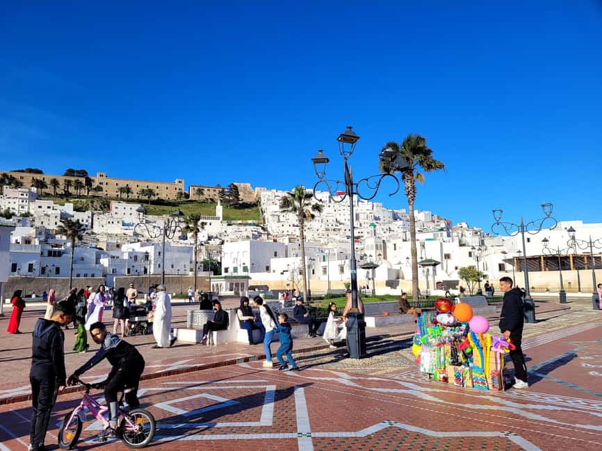 imagen n.º 20 de Desde Tánger: Excursión de un día especial a Chefchaouen y Tetuán actividad en Chauen, subida por el proveedor