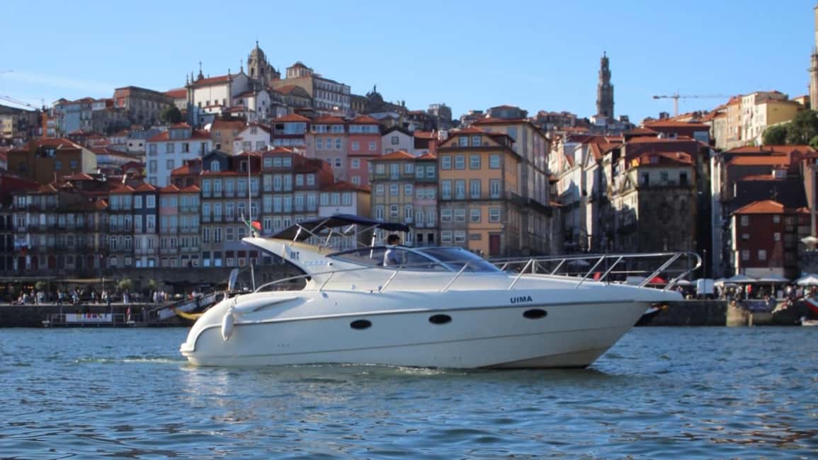 image n.9 of Porto: 6 Bridges Yacht Cruise with Wine & Snacks activity in Vila Nova de Gaia, uploaded by supplier