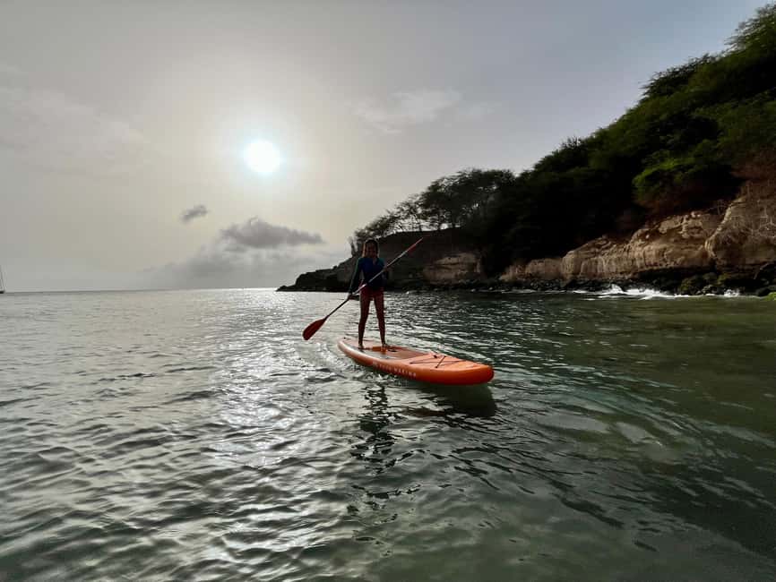 imagem n.1 de SUP Tarrafal: Aula e passeio de stand up paddle atividade em Tarrafal, carregada pelo fornecedor