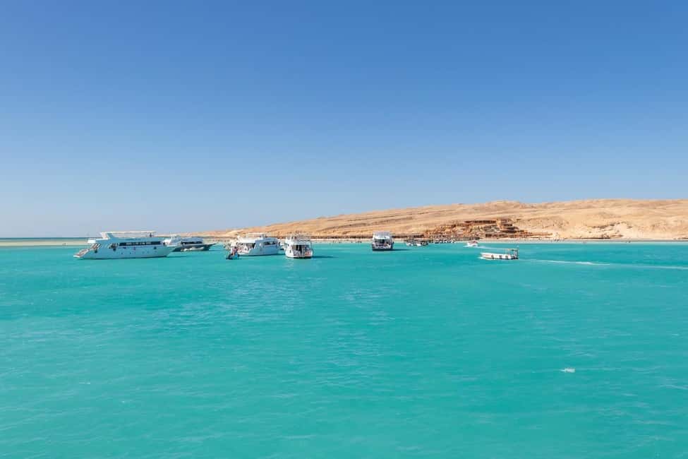 Immagine nº 90 di Hurghada: Escursione di un giorno a Orange Bay con sport acquatici e pranzo attività a Governatorato del Mar Rosso, caricata dal fornitore