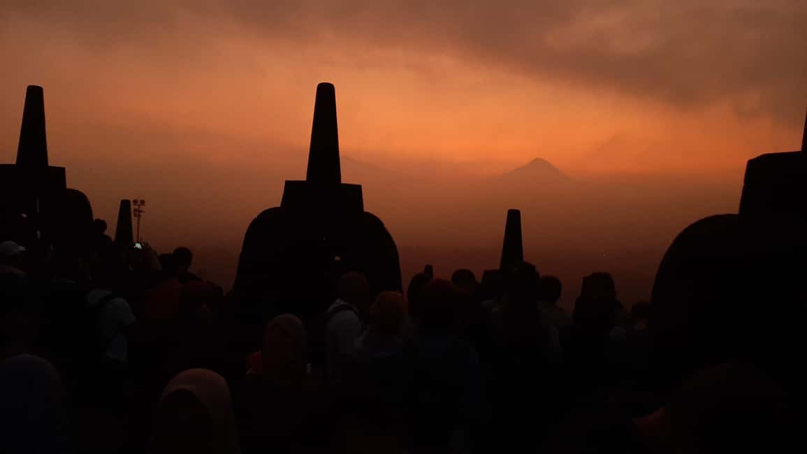 image n.3 of From Yogyakarta : One Day Tour Borobudur and Prambanan activity in Yogyakarta, uploaded by supplier