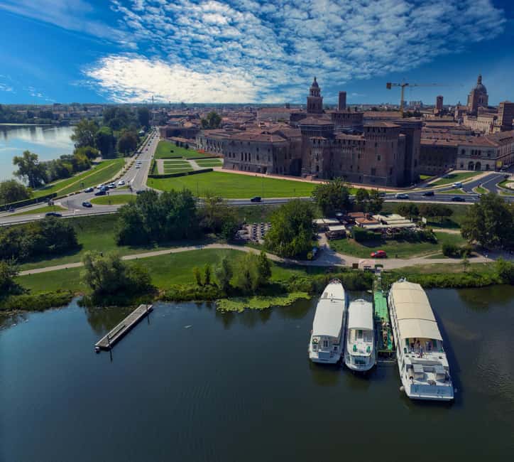 image n.2 of Mantua: Panoramic city navigation + protected oasis + guide on board activity in Mantua, uploaded by supplier