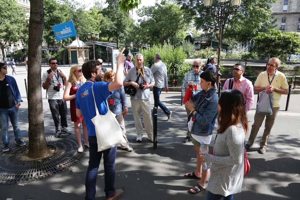 Image N°6 de Paris : visite à pied du centre-ville avec accès réservé à Notre-Dame activité à Paris, publiée par le prestataire