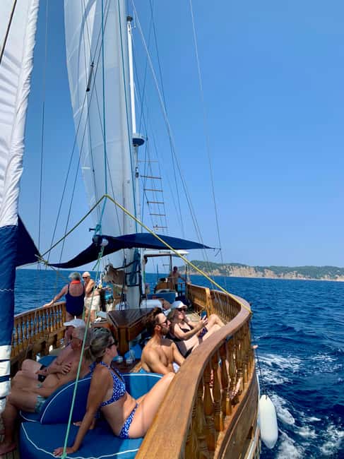 imagen n.º 40 de Skiathos : ¡Crucero en velero todo incluido con almuerzo! actividad en Islas del Egeo, subida por el proveedor