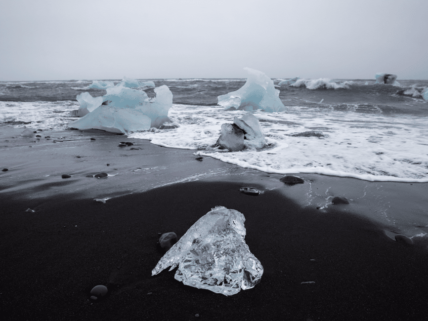 bild nr.7 av Diamond Beach & Jökulsárlón Glacier Exklusiv dagstur aktivitet i Norðurland eystra (Nordöstra regionen), uppladdad av arrangören