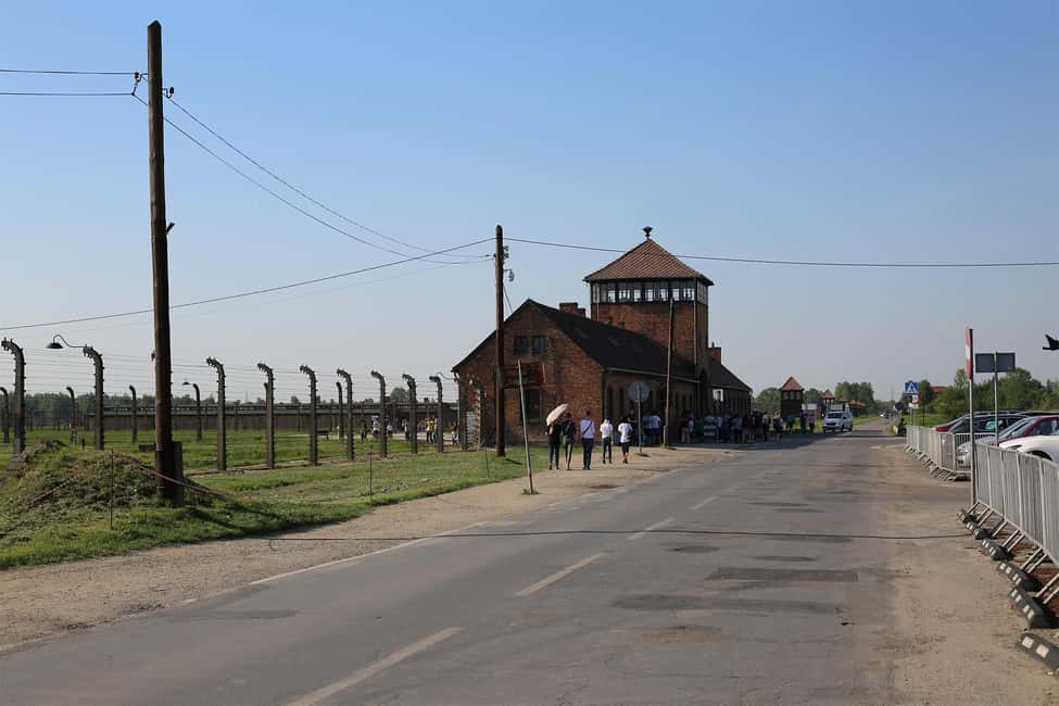 Image N°42 de Depuis Cracovie : Visite en petit groupe d'Auschwitz Birkenau avec prise en charge activité à Oswiecim, publiée par le prestataire