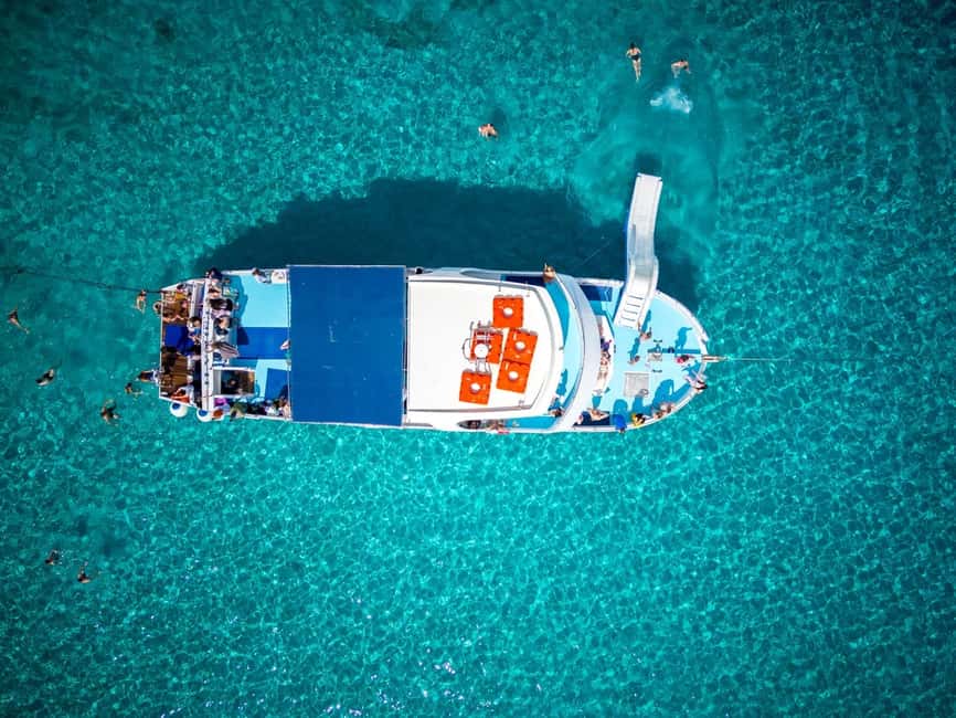 Bild Nr. 15 von Paphos/Akamas: Blaue Lagune: Bus- und Bootstour mit Wasserrutsche Aktivität in Yeroskipou, hochgeladen vom Anbieter