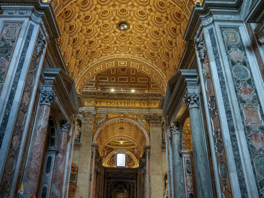 afbeelding n.75 van Rome: Sint-Pietersbasiliek, La Pietà en Pauselijke graftombes Tour activiteit in Rome, geüpload door aanbieder