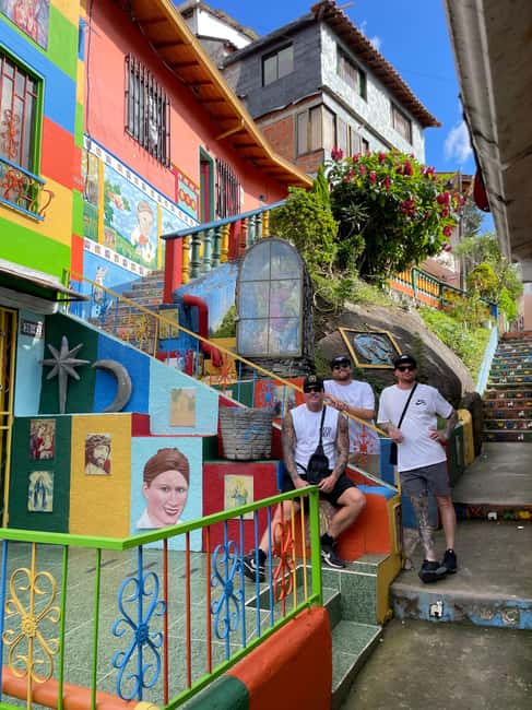 imagem n.12 de Medellín: Vila Guatape com degustação de café e frutas atividade em El Peñol, carregada pelo fornecedor