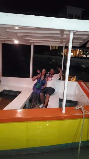 imagem n.7 de De Montego Bay: Passeio de barco noturno na Lagoa Luminosa atividade em Falmouth, carregada pelo fornecedor