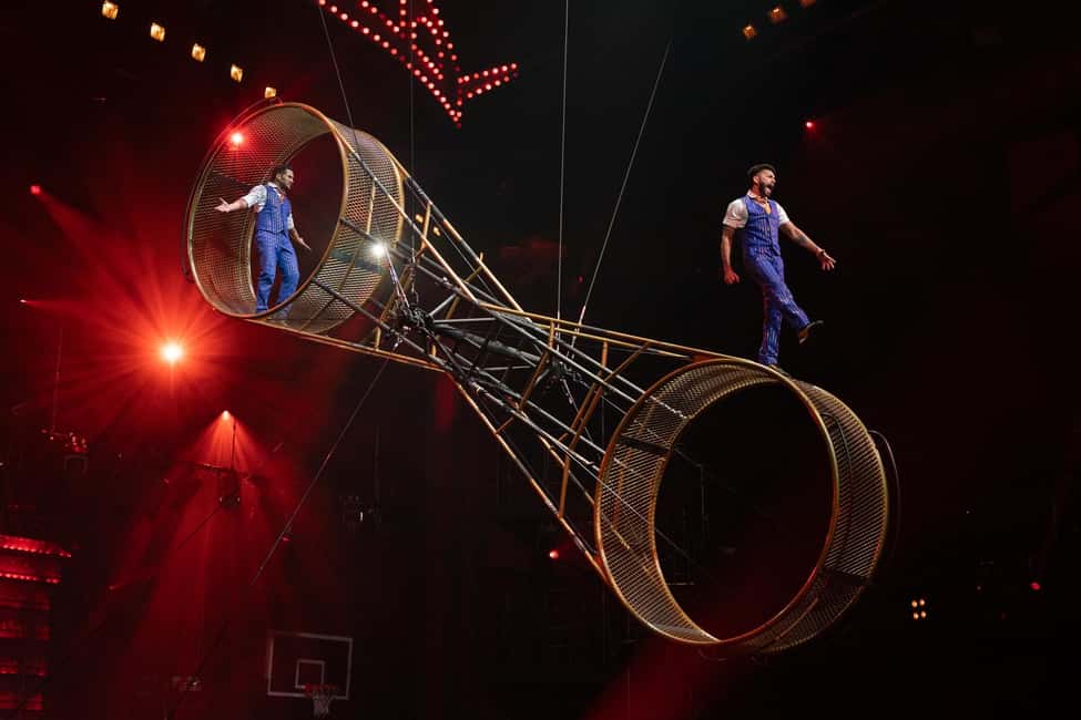 изображение номер 4 мероприятия Лас-Вегас: Cirque du Soleil Mad Apple в городе Лас-Вегас, загруженное организатором