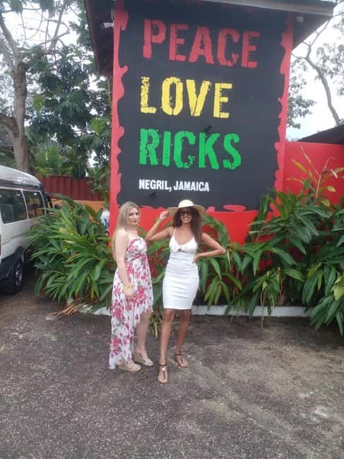 imagem n.9 de De Montego Bay: viagem de um dia a Negril e pôr do sol no Rick's Café atividade em Negril, carregada pelo fornecedor