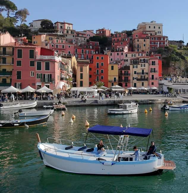 image n.3 of La Spezia : Morning or Sunset Cinque Terre Tour & Aperitif activity in Italy, uploaded by supplier