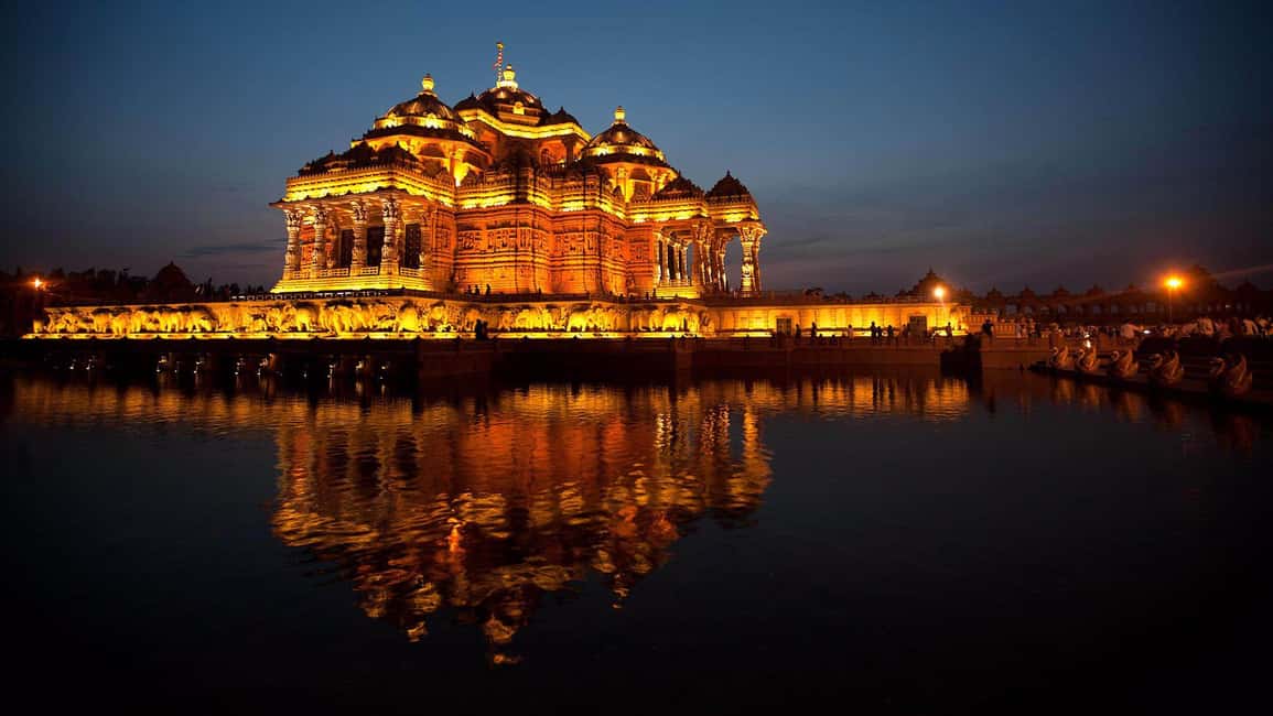 image n.1 of New Delhi: Akshardham Temple Tour with Light and Water Show activity in New Delhi, uploaded by supplier