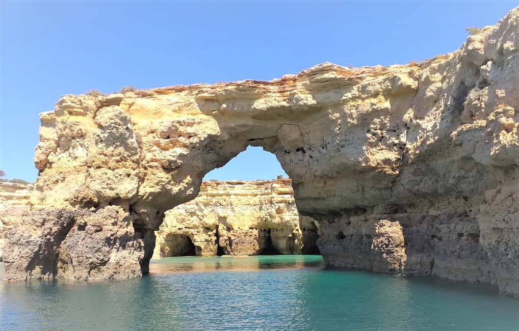 afbeelding n.9 van Albufeira: Dolfijnen spotten en boottocht naar de Benagil-grot activiteit in Benagil, geüpload door aanbieder