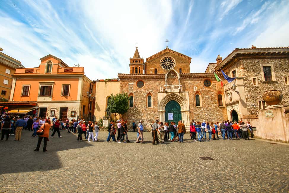 image n.5 of From Rome: Hadrian's Villa & Villa d'Este Day Trip & Lunch activity in Tivoli, Lazio, uploaded by supplier