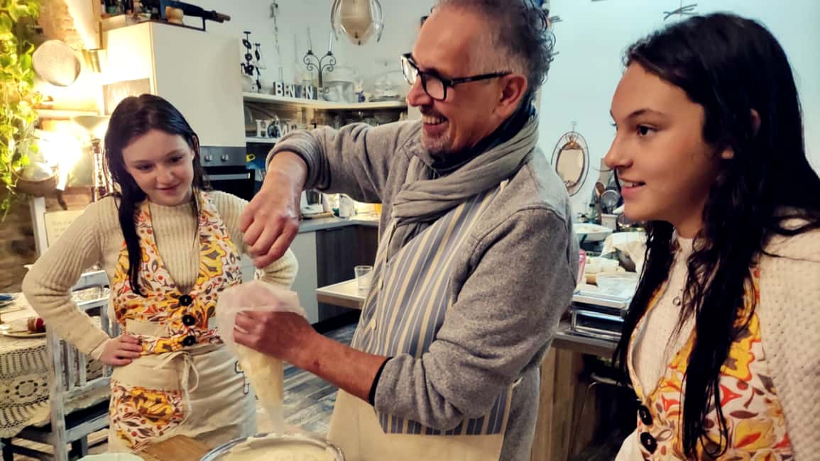 Immagine nº 39 di Certaldo: lezione di cucina tipica toscana e pasto conviviale attività a Gambassi, caricata dal fornitore