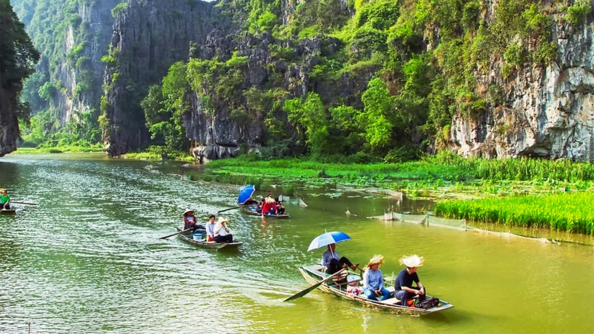 image n.19 of Hanoi/Ninh Binh: 1-Day Tam Coc/Trang An, Hoa Lu & Mua Caves activity in Central Vietnam, uploaded by supplier