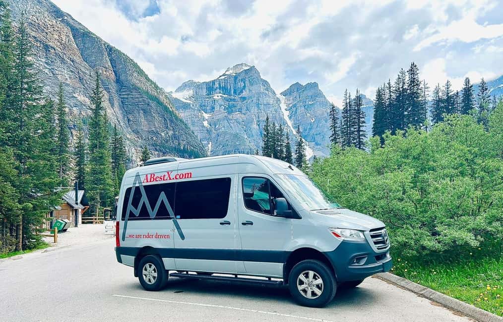 image n.2 of Calgary/Banff: Lake Louise, Moraine & Emerald Shared Shuttle activity in British Columbia, uploaded by supplier