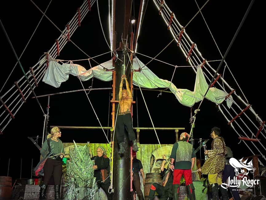 image n.5 of Cancún: Jolly Roger Pirate Dinner Cruise 2025 activity in Quintana Roo, uploaded by supplier