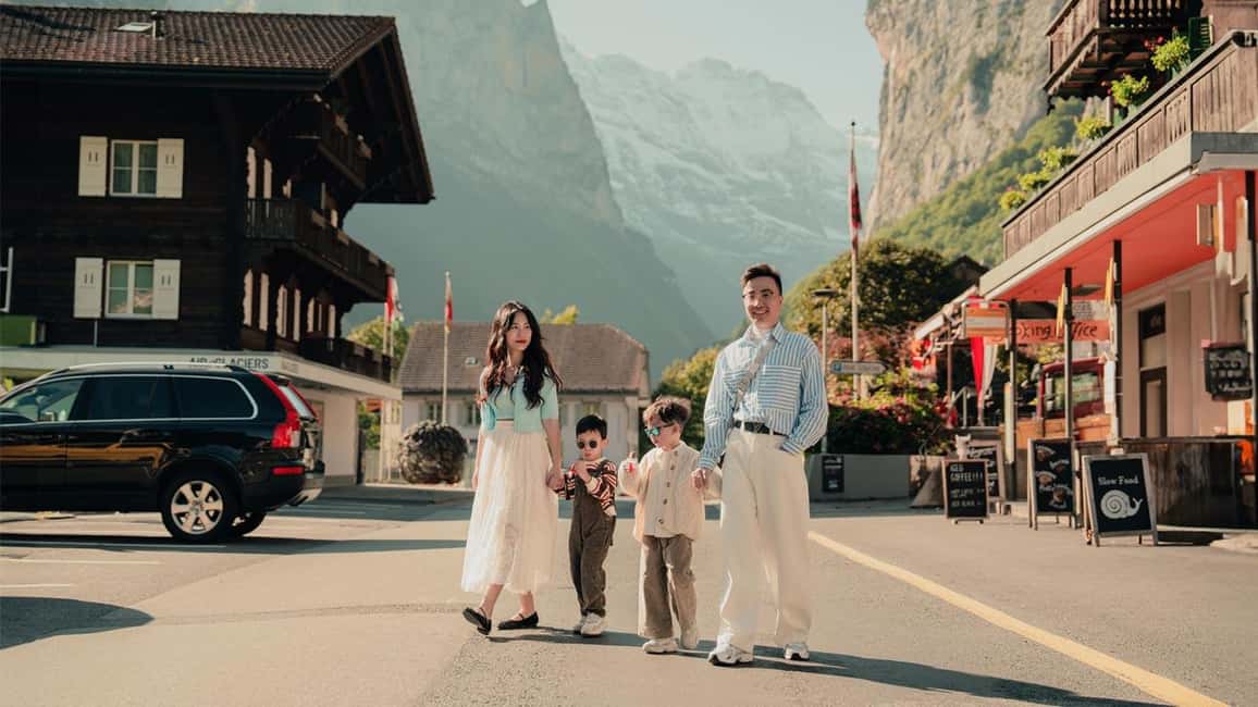 image n.70 of Zurich: Professional Photoshoot at the Best Spots activity in Zurich, uploaded by supplier
