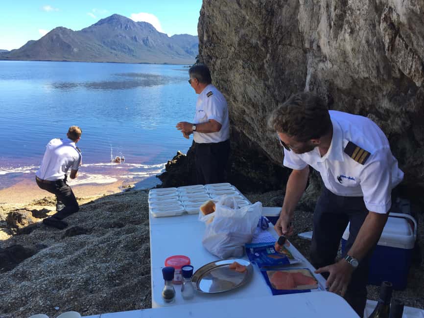 image n.3 of Hobart: Fly & Cruise in Southwest Wilderness Area with Lunch activity in Hobart, uploaded by supplier