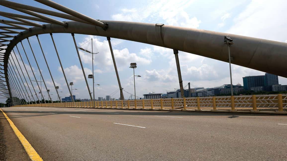 image n.5 of Kuala Lumpur: Putrajaya Tour with Traditional Boat Cruise activity in Putrajaya, uploaded by supplier