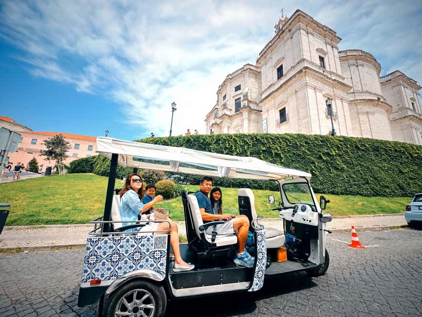 imagem n.1 de Lisboa: City Tour Privado Grand Experience atividade em Lisboa, carregada pelo fornecedor