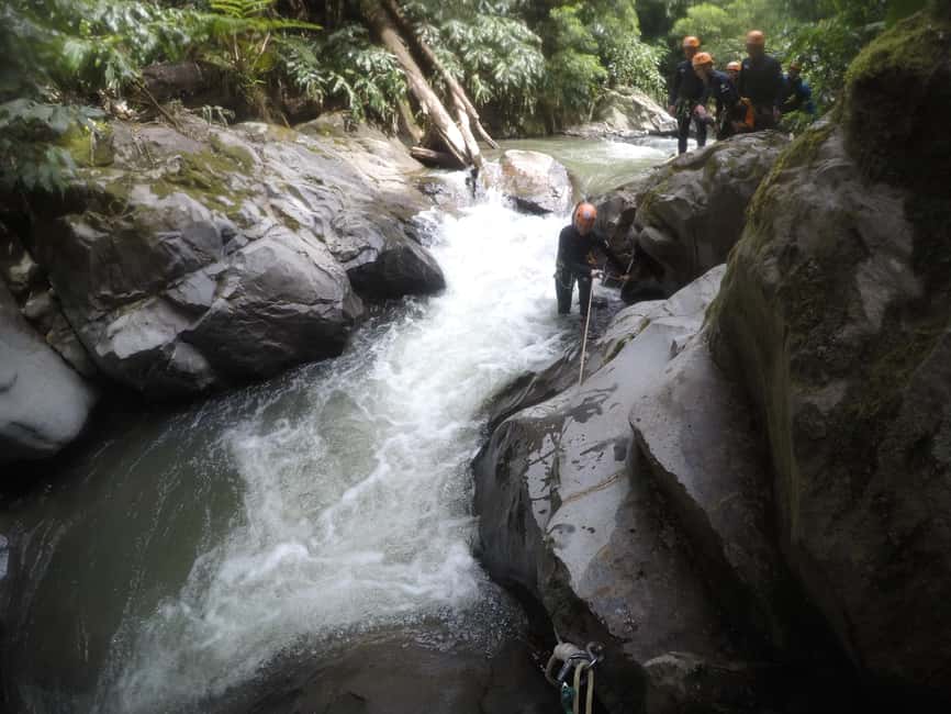 afbeelding n.1 van Sao Miguel, Azoren: Canyoning ervaring in Ribeira Grande activiteit in Azoren, geüpload door aanbieder