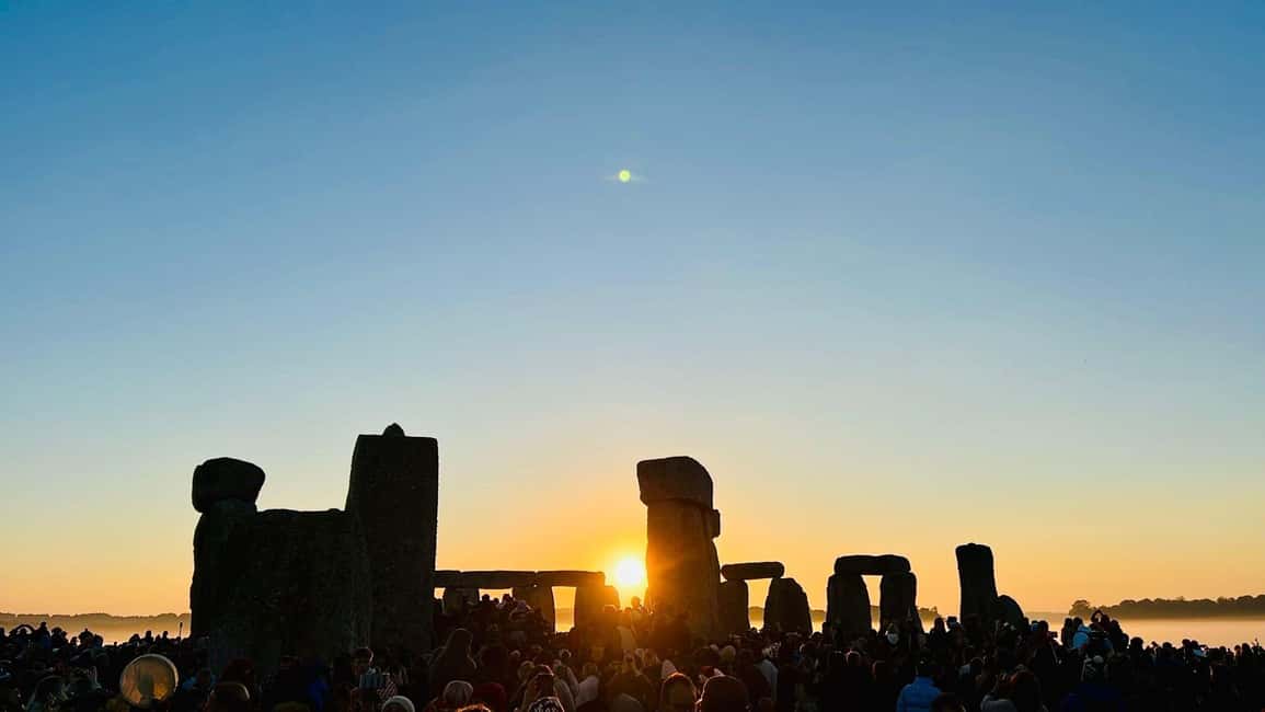 Obraz nr 7 z atrakcji Z Londynu: Stonehenge Summer Solstice Sunrise Tour w Amesbury, przesłany przez organizatora