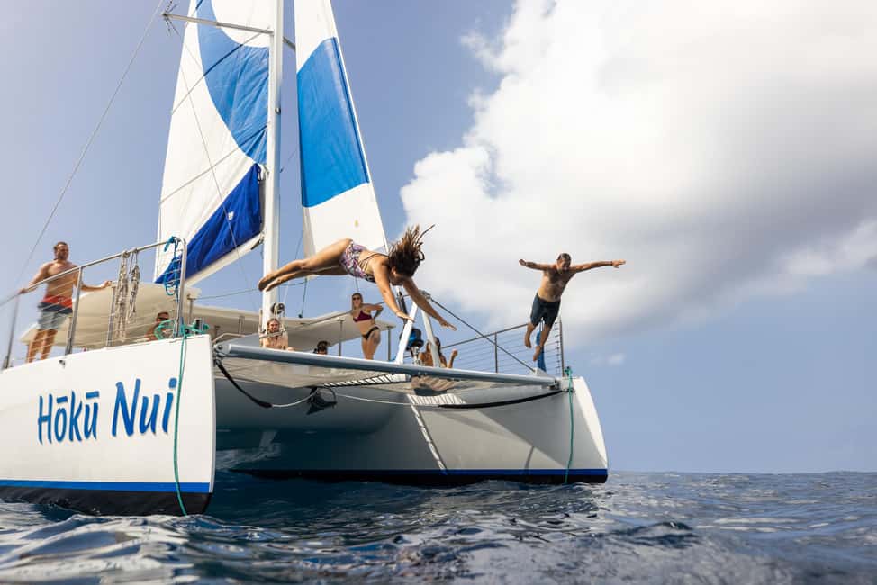 image n.2 of From Keauhou Bay: Snorkel Cruise to Captain Cook's Monument activity in Kahaluu-Keauhou, uploaded by supplier