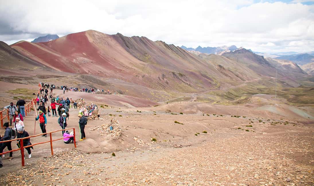 imagem n.34 de Cusco: Tour particular à Montanha Arco-Íris e ao Vale Vermelho atividade em Avanos, carregada pelo fornecedor