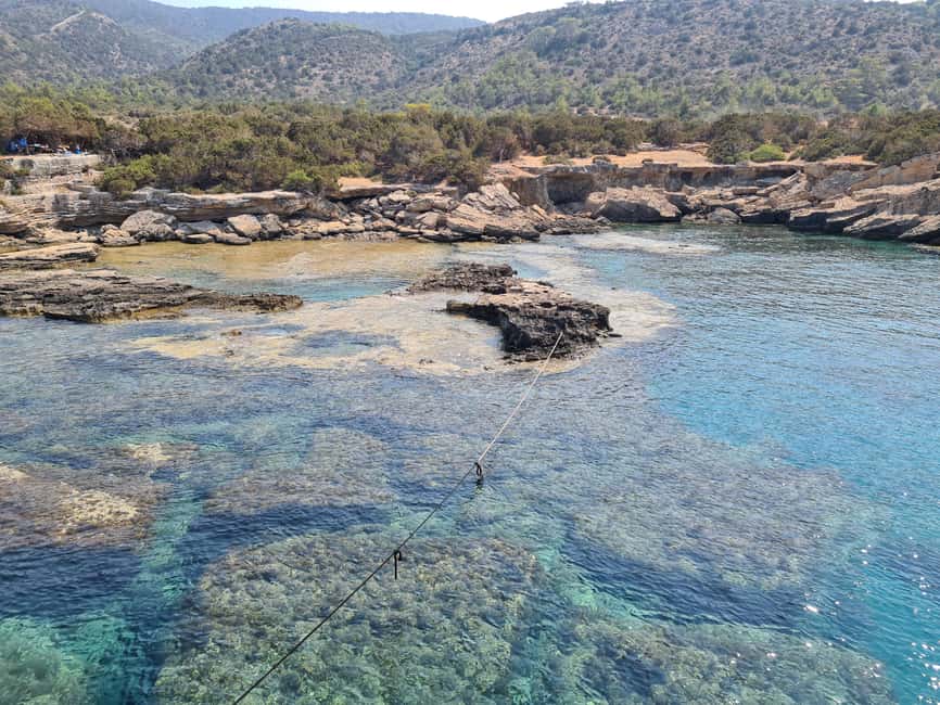 Image N°23 de Au départ de Paphos : visite du Lagon Bleu avec BBQ et prise en charge à l'hôtel activité à Geroskipou, publiée par le prestataire