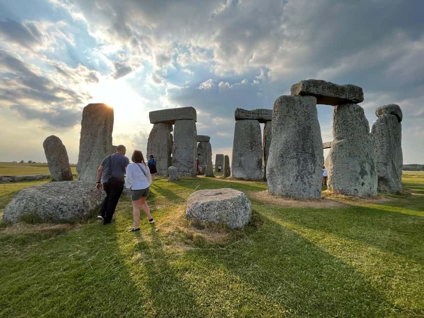 imagem n.15 de Stonehenge Tour particular ao pôr do sol com Lacock e Bath atividade em Amesbury, carregada pelo fornecedor