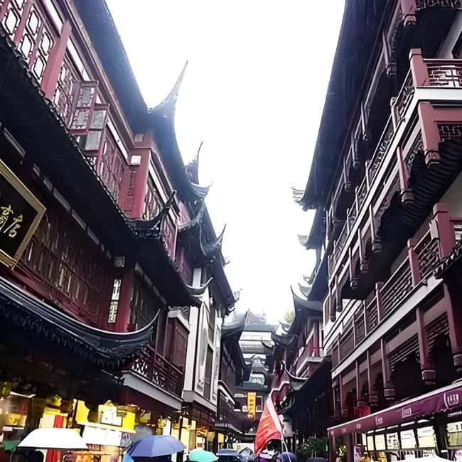 Image N°7 de Visite en bus du jardin Yu, de la vieille rue, du Bund et de la ville lacustre de Zhujiajiao activité à Shanghaï, publiée par le prestataire