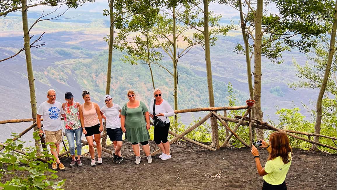 imagen n.º 9 de Catania: Excursión al atardecer en el Etna con servicio de recogida y regreso actividad en Catania, subida por el proveedor